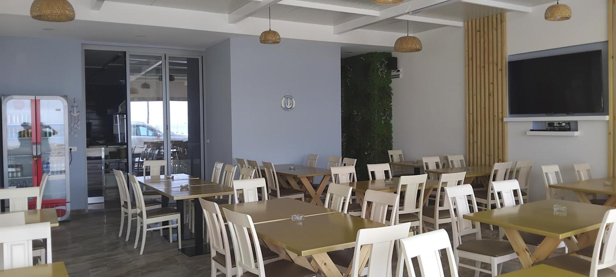 Anxhelos Hotel Himare Esterno foto