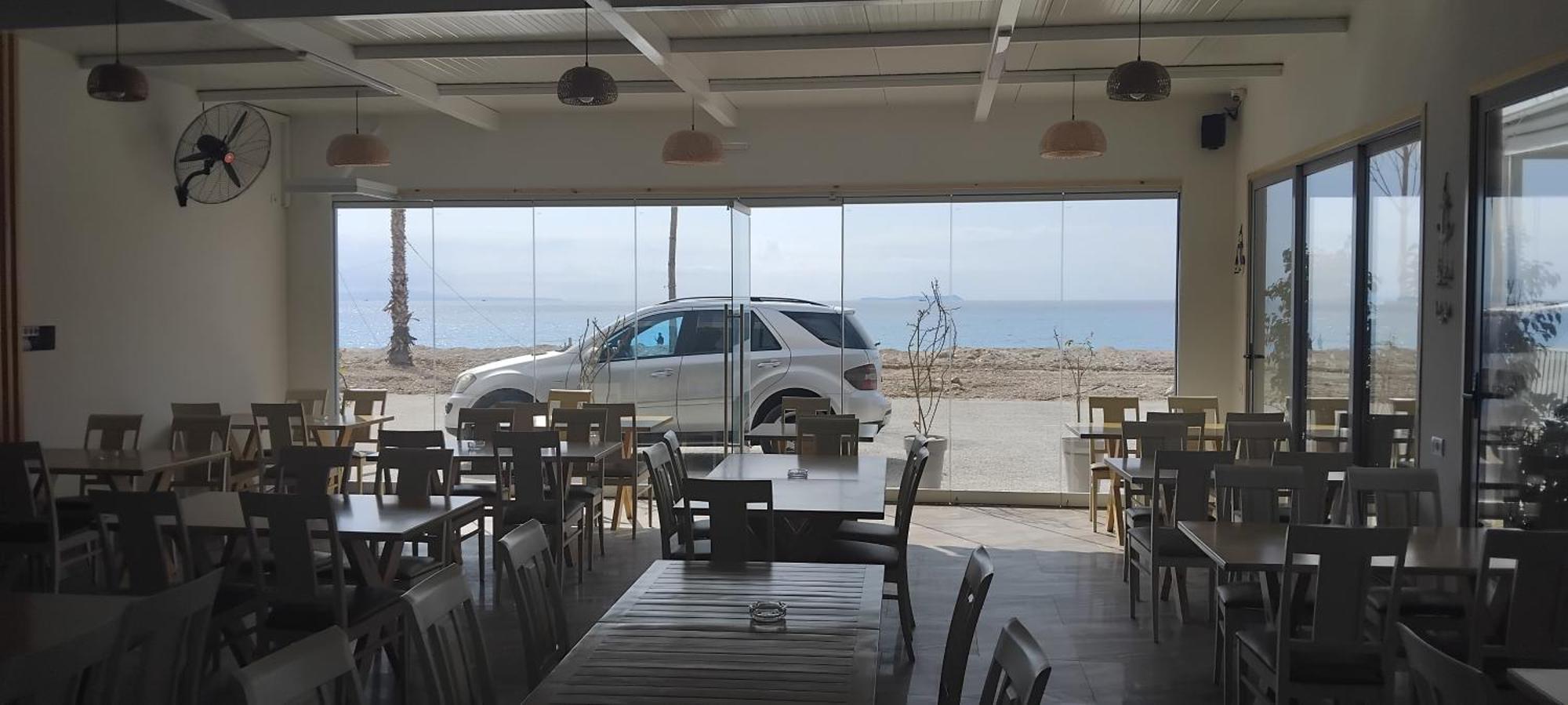 Anxhelos Hotel Himare Esterno foto
