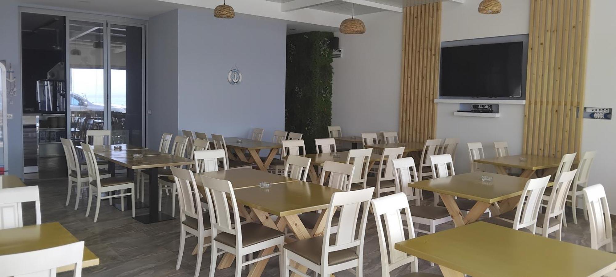 Anxhelos Hotel Himare Esterno foto